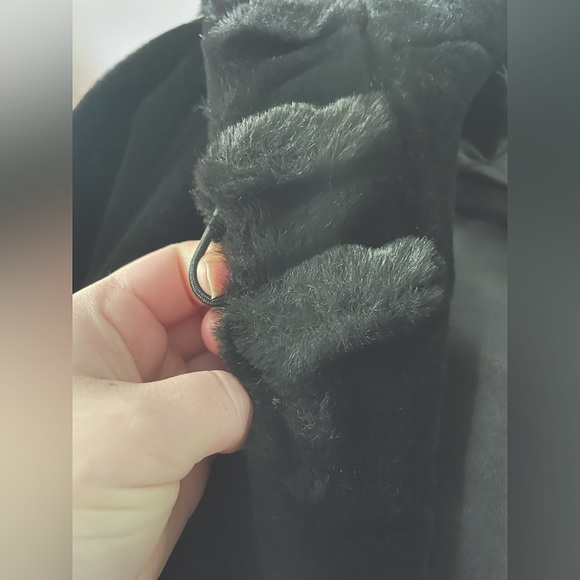 BIANCA NYGARD floor length fur winter coat. - Picture 4 of 11